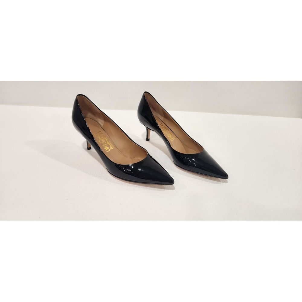 Salvatore Ferragamo Shoes Sz 5.5Black Patent Leather Med‎ Heel Pointed Toe Pumps